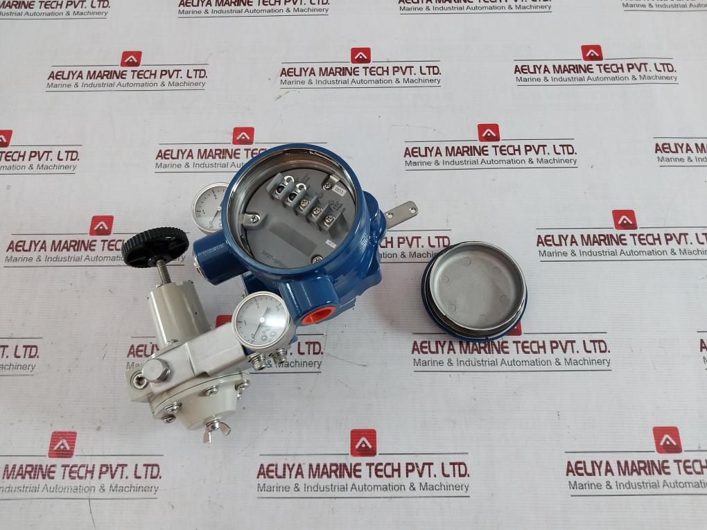 Azbil Avp302 Smart Valve Positioner With Air Regulator Kz03-2A 4-20Madc 12Vdc 2B