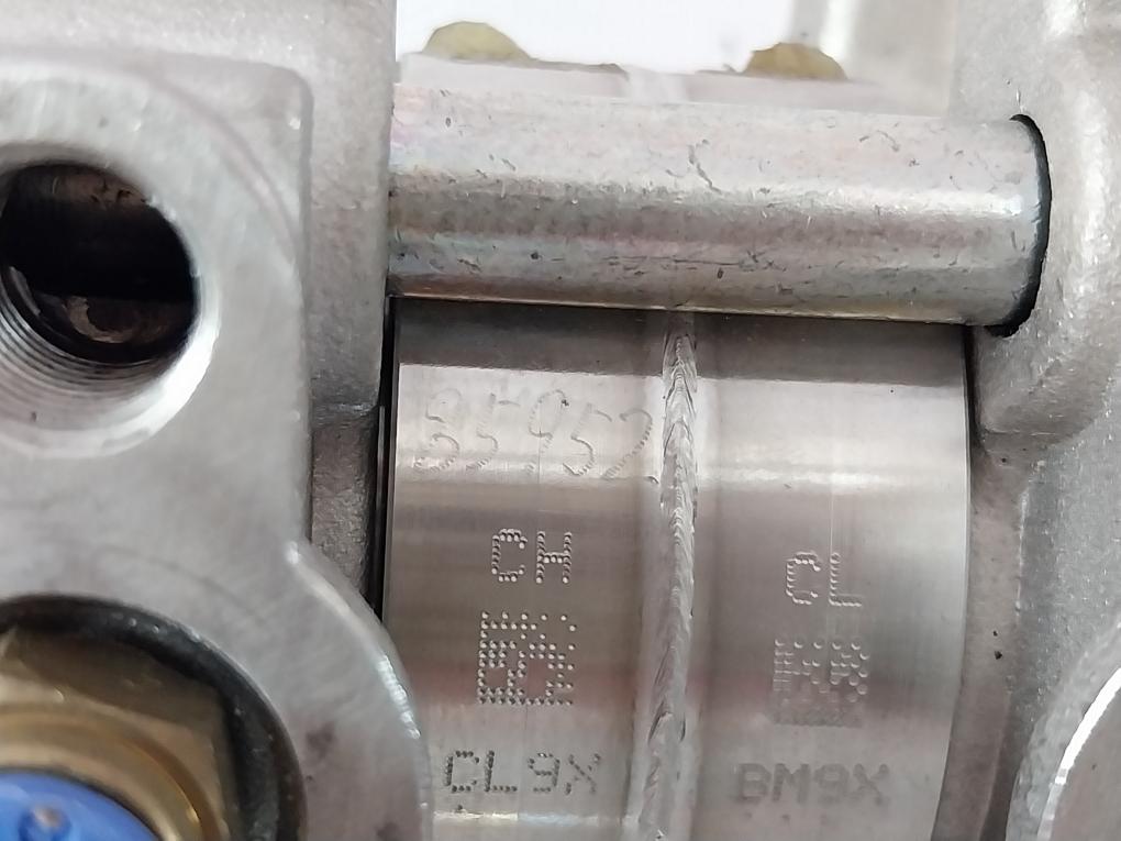 Azbil Dstj3000 Electronic Differential Pressure Transmitter 14 Mpa 4-20Madc D920