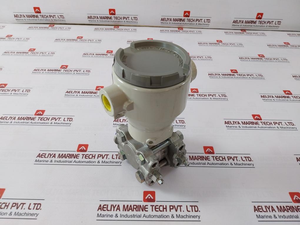 Azbil Dstj3000 Electronic Differential Pressure Transmitter 14 Mpa 4-20Madc D920