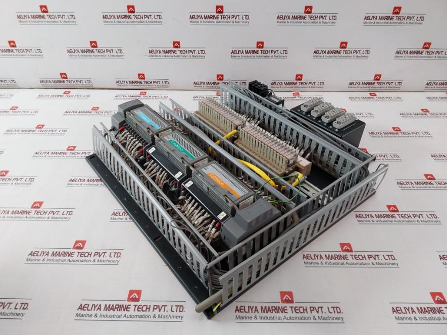 Azbil Hd-cdim05 Digital Input Module Hd-caom00 Hd-cxad21 Dc24V 90Ma Rev.E