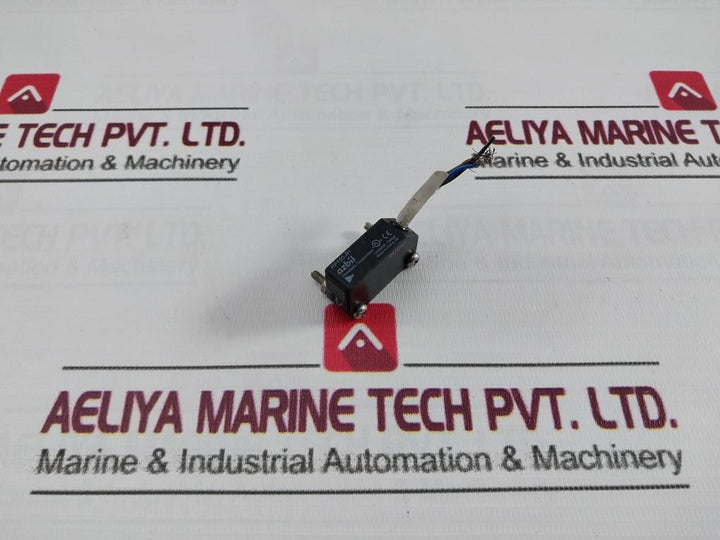 Azbil Hp100-r1 Photoelectric Sensor 12/24Vdc,Class 2