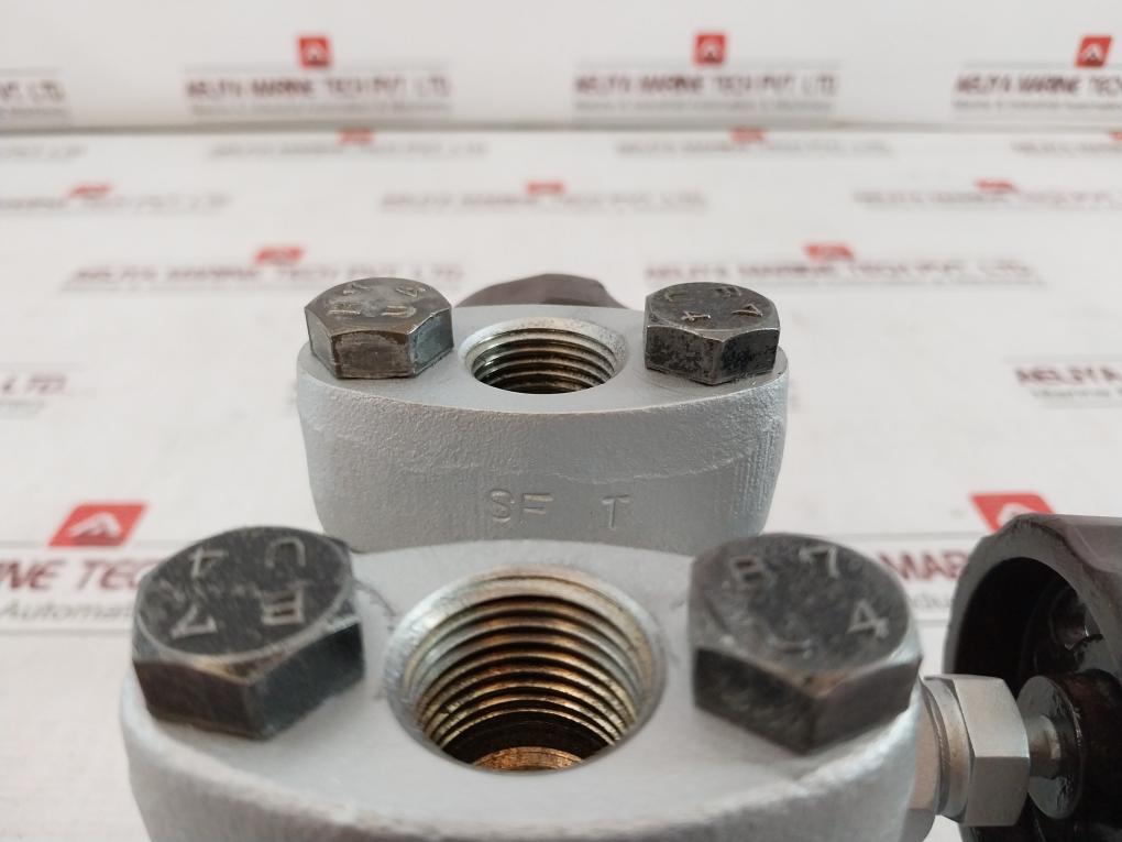 Azbil Kdp22Y-1122A1-67 Pressure Transmitter 558-279 With Valve&Spare 0A0-000-02C