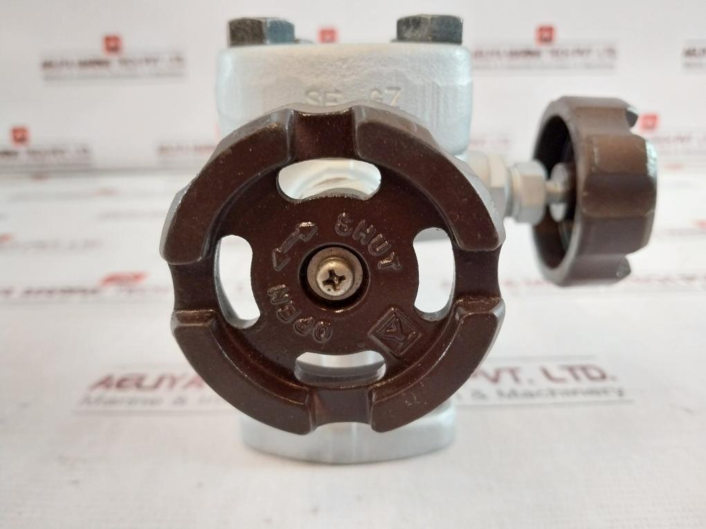 Azbil Kdp22Y-1122A1-67 Pressure Transmitter 558-279 With Valve&Spare 0A0-000-02C