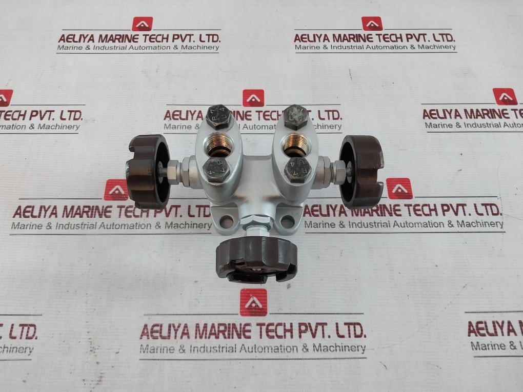 Azbil Kdp22Y-1122A1-67 Pressure Transmitter 558-279 With Valve&Spare 0A0-000-02C
