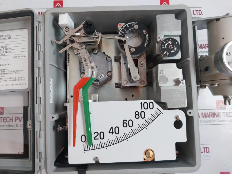Azbil Kgpa12-03821A1T-7G Pressure Indicating Controller Kz03-1A 1.4 Kgf/Cm2