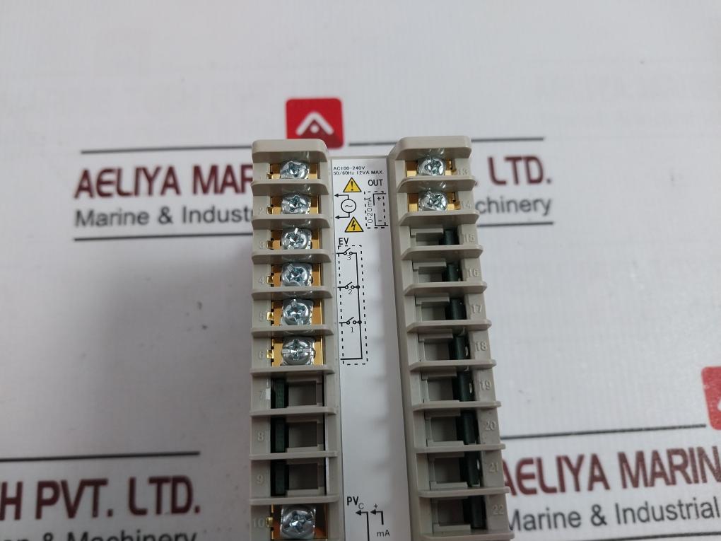 Azbil Sdc25 Single Loop Controller Ac100-240V 50/60Hz 12Va Max