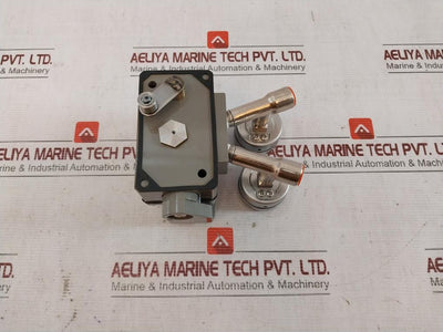 Azbil Vpr03 Pneumatic Valve Positioner 82510250-14200 0 To 6Kgf/Cm2