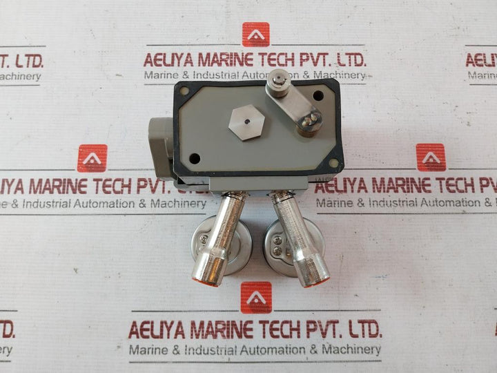 Azbil Vpr03 Pneumatic Valve Positioner 82510250-14200 P-nntqg-42-001