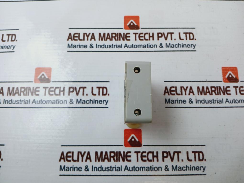 B23 Cabin Door Contact Switch