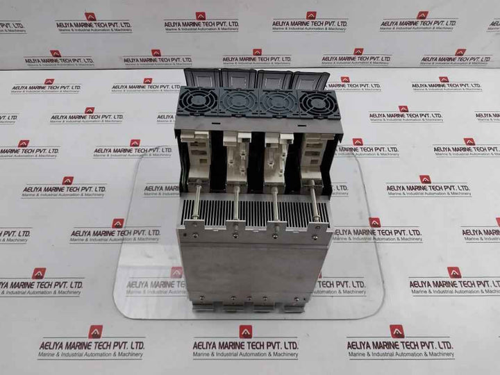 B&R 8Bvi0880Hws0.004-1 Acopos Multi Inverter Module 3X0-480 Vac 0-88A 0-598Hz