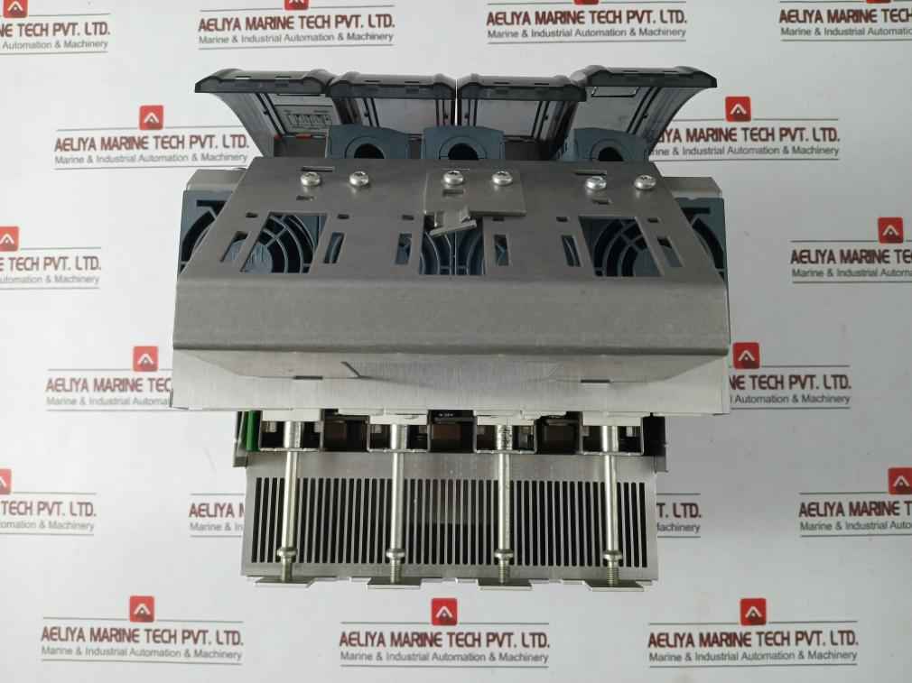 B&R 8Bvi0880Hws0.004-1 Acopos Multi Inverter Module Rev.L0 0-598Hz 12Nm