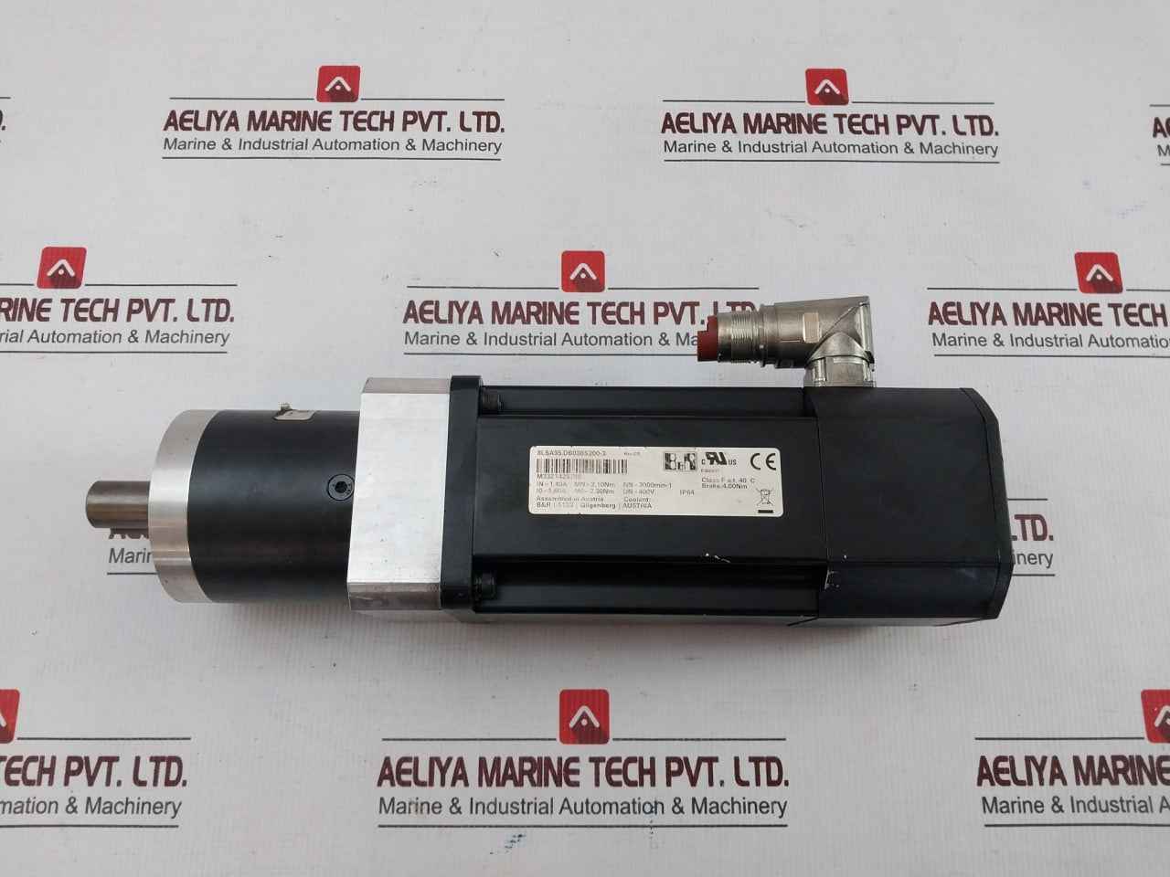 B&R 8Lsa35.Db030S200-3 Synchronous Motor With Planetary Gearbox 8Gp30-080--025S