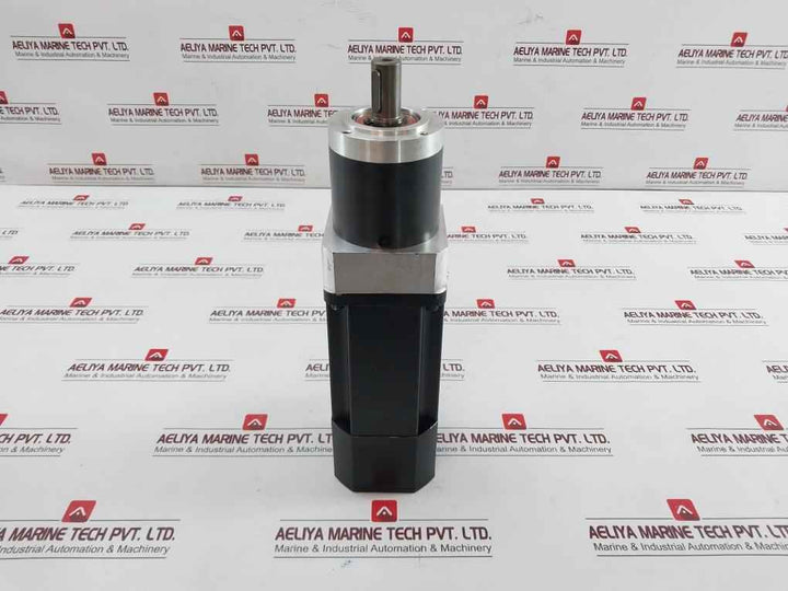 B&R 8Lsa35.Db030S200-3 Synchronous Motor With Planetary Gearbox 8Gp30-080--025S