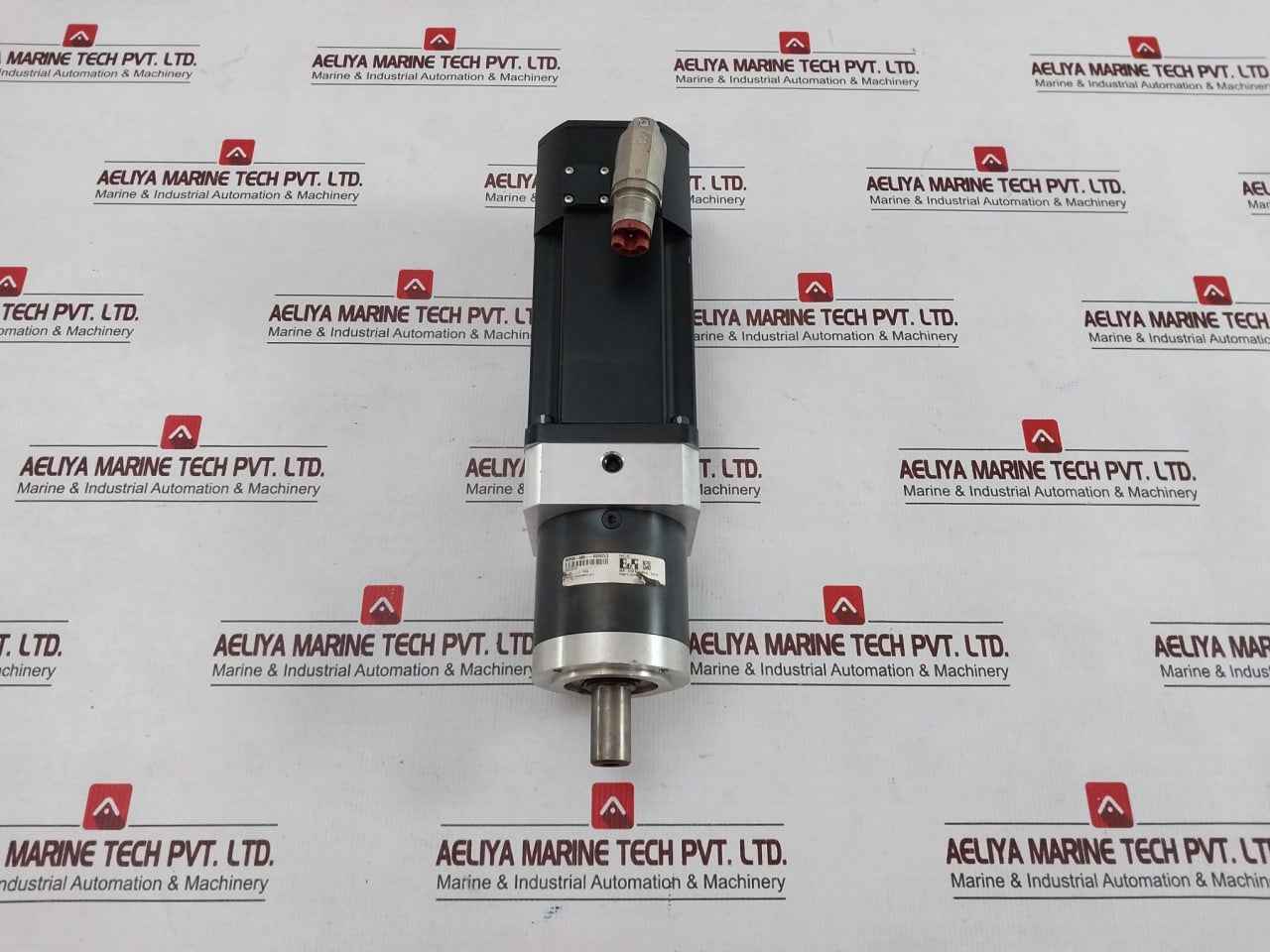 B&R 8Lsa35.Db030S200-3 Synchronous Motor With Planetary Gearbox 8Gp30-080--025S