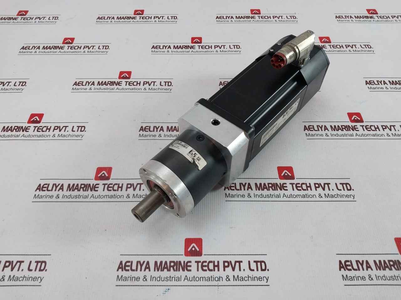 B&R 8Lsa35.Db030S200-3 Synchronous Motor With Planetary Gearbox 8Gp30-080--025S