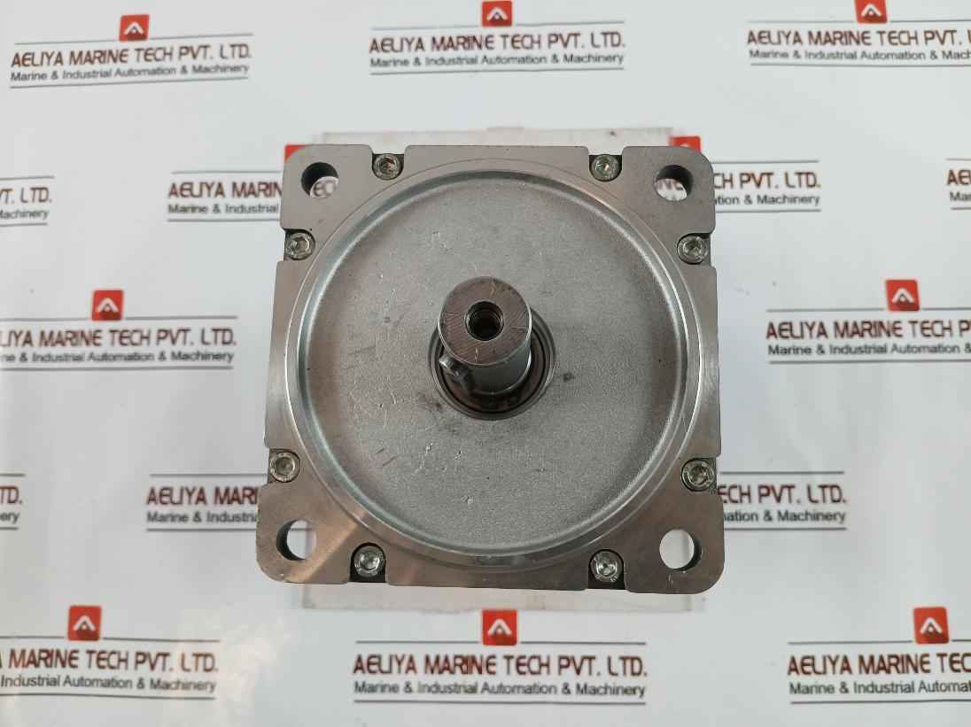 B&R 8Lsa57.Db030S100-3 Synchronous Motor M3B41403838 Ip64 0.00Nm Rev C8