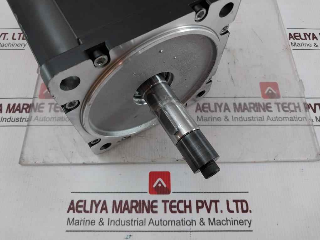 B&R 8Lsa57.Db030S100-3 Synchronous Motor Rev C8 Ip64 E360421 400V