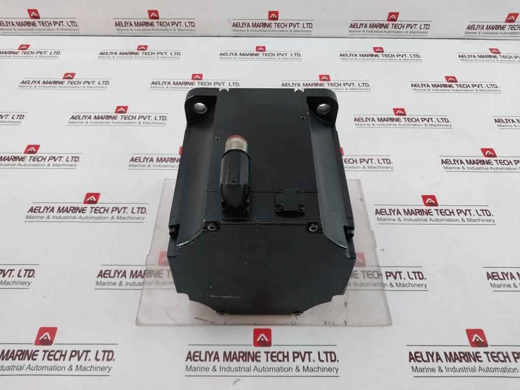 B&R 8Lsa73.Db022S700-3 Synchronous Motor Rev C4 Ip65 E235396