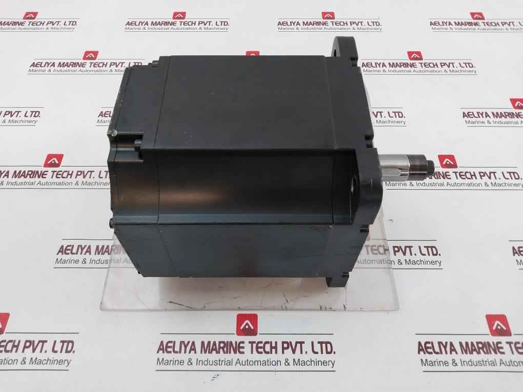 B&R 8Lsa73.Db022S700-3 Synchronous Motor Rev C4 Ip65 E235396