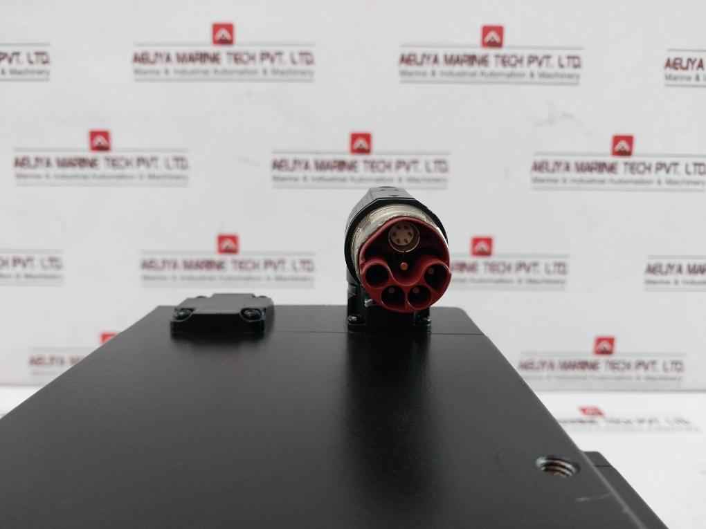 B&R 8Lsa73.Db022S700-3 Synchronous Motor Rev C4 Ip65 E235396