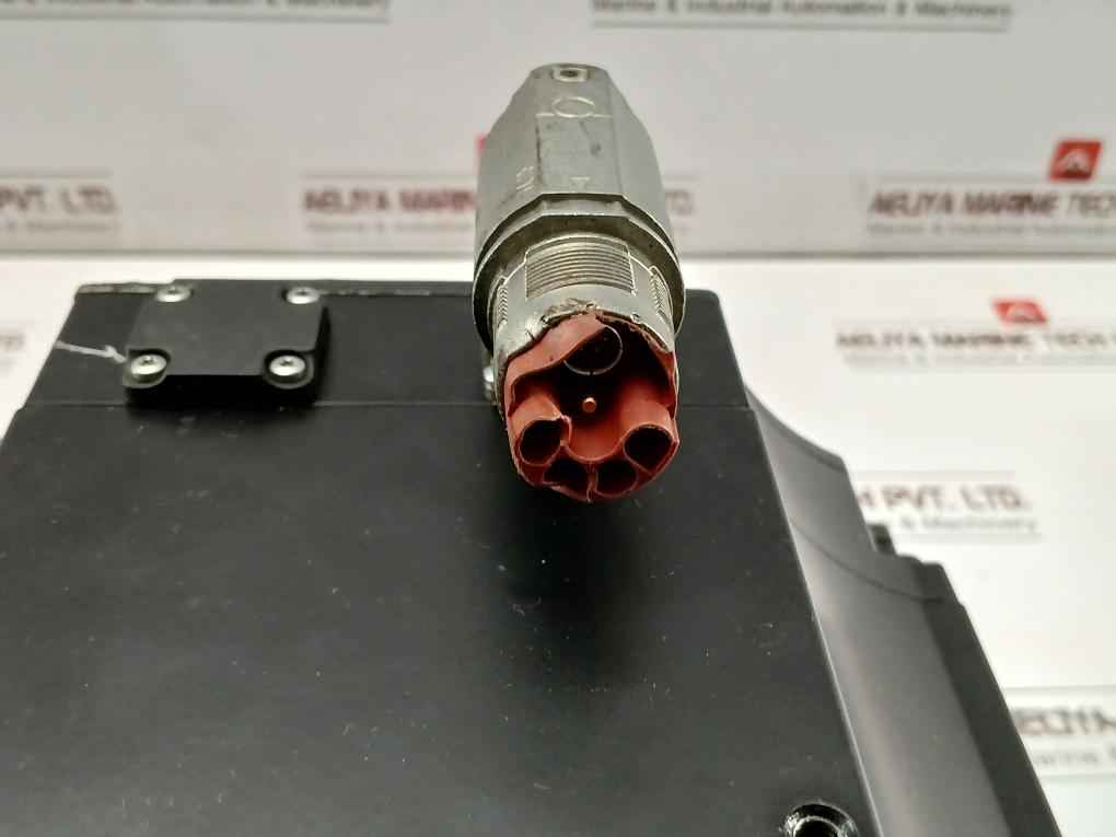 B&R 8Lsa75.Db030S100-3 Synchronous Motor Rev C8 400V E360421