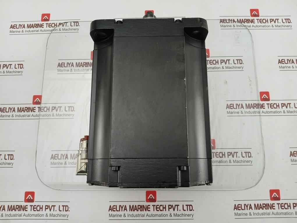 B&R 8Lsa75.Db030S100-3 Synchronous Motor Rev C8 400V E360421