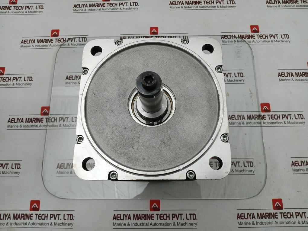 B&R 8Lsa75.Db030S100-3 Synchronous Motor Rev C8 400V E360421