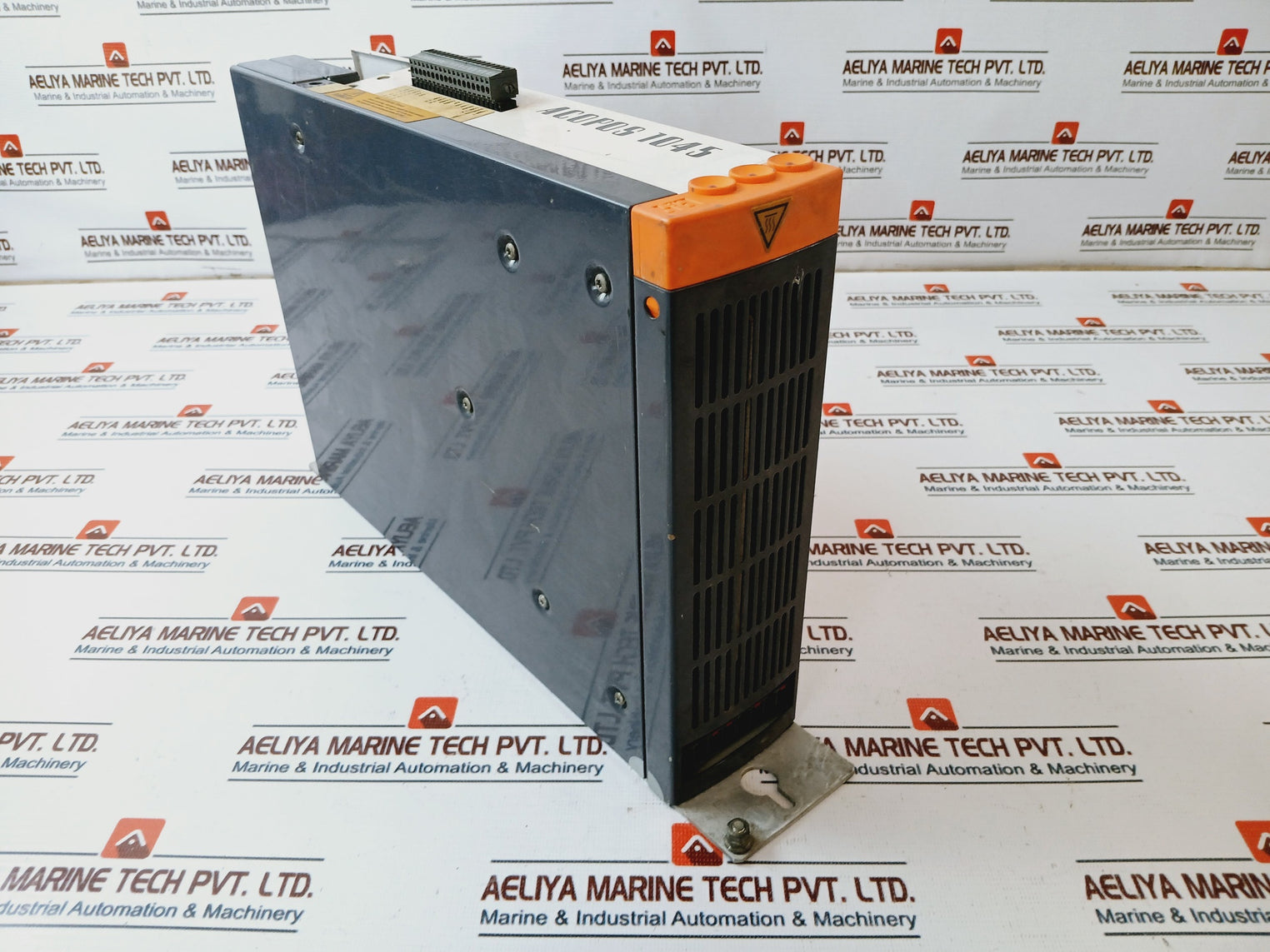 B&R 8V1045.001-2 Acopos 1045 Servo Drive 3X400-480Vac, 5Kva, 50/60Hz