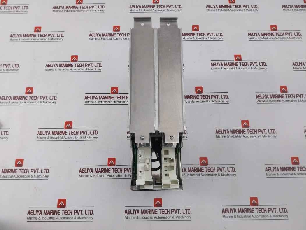 B&R 8Bvi0440Hws0.000-1 Acopos Multi Inverter Module I0440S 3X0-480Vac E225616