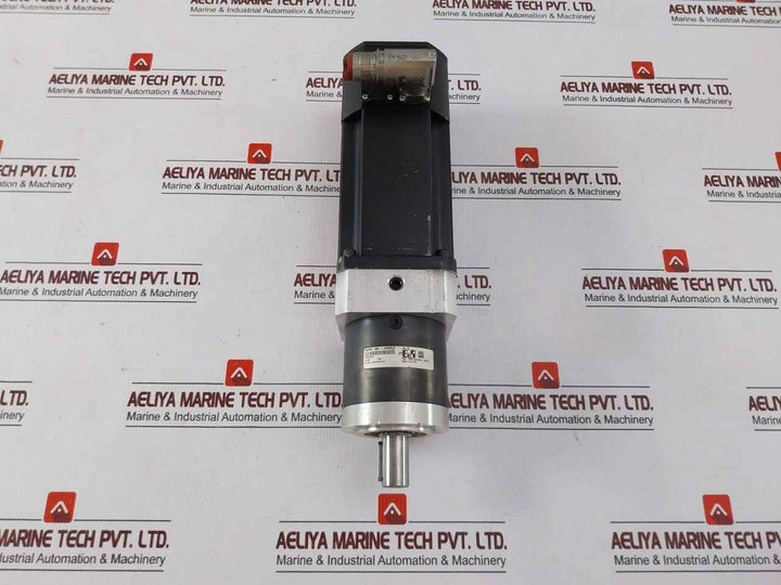 B&R 8Lsa35.Db030S200-3 Synchronous Servo Motor W/ Gearbox Ip64 E360421 Rev.A0