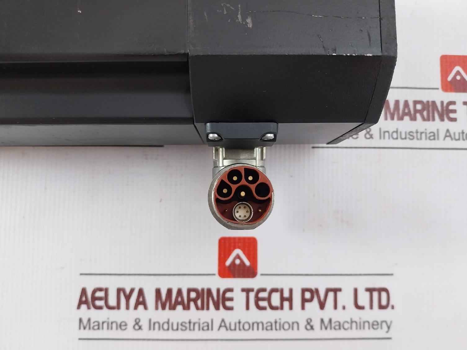 B&R 8Lsa35.Db030S200-3 Synchronous Servo Motor W/ Gearbox Ip64 E360421 Rev.A0