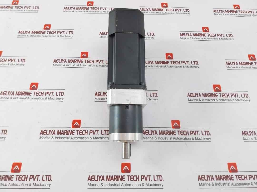 B&R 8Lsa35.Db030S200-3 Synchronous Servo Motor W/ Gearbox Ip64 E360421 Rev.A0