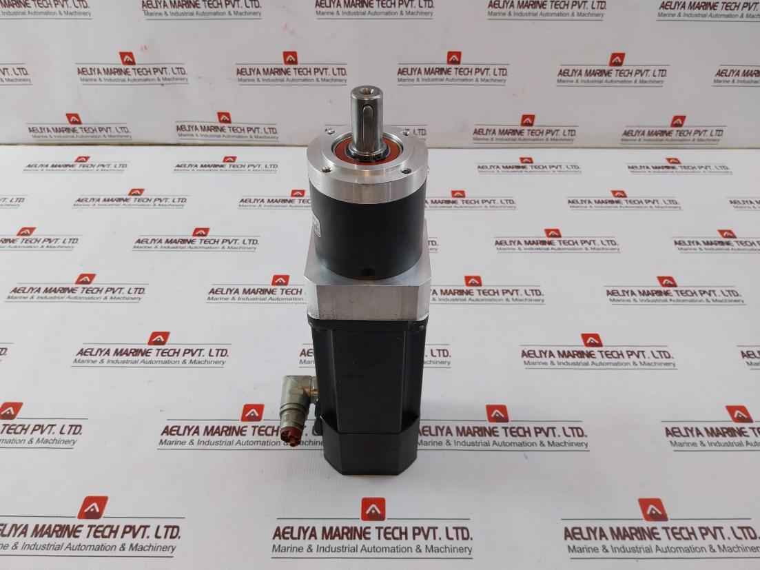 B&R 8Lsa35.Db030S200-3 Synchronous Servo Motor W/ Gearbox Ip64 E360421 Rev.A0