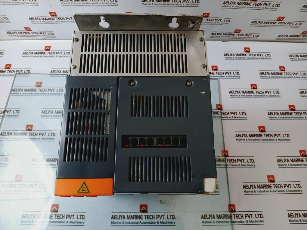 B&R 8V1320.001-2 Servo Drive Acopos 1320 Rev L0 50/60Hz