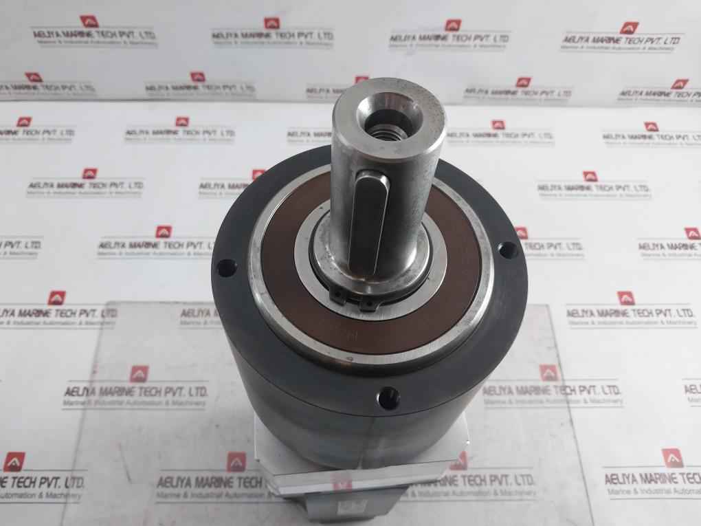 B&r 8lsa55.db030s200-3 Synchronous Motor Rev C8 Ip64 E235396