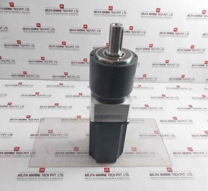 B&r 8lsa55.db030s200-3 Synchronous Motor Rev C8 Ip64 E235396