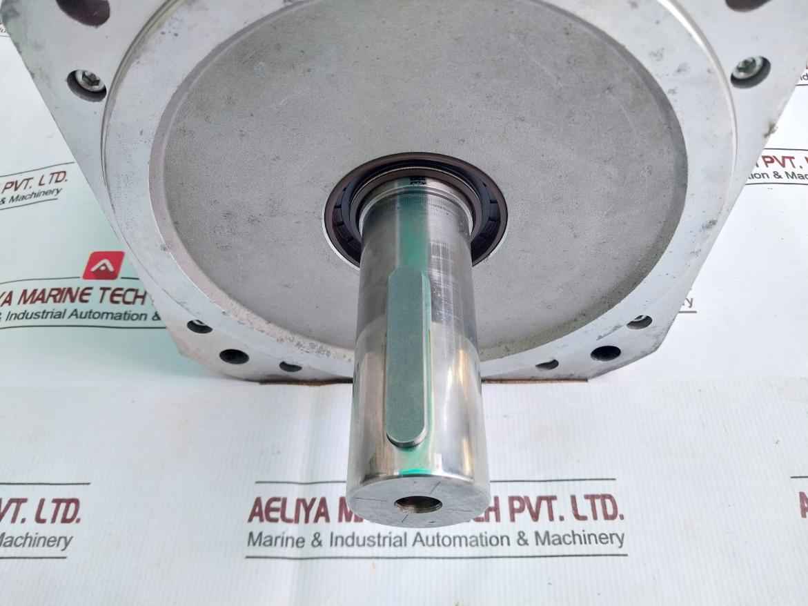 B&r 8lsa86.db015d700-3 Synchronous Servo Motor E235396 97nm Rev.c4