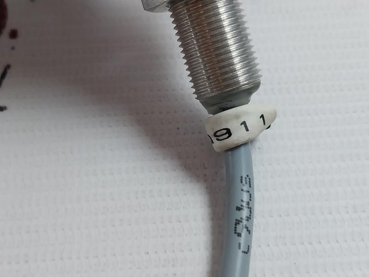 Balluff Bes0045 Inductive Proximity Switch Sensor E242293 80C 300V Vw-1