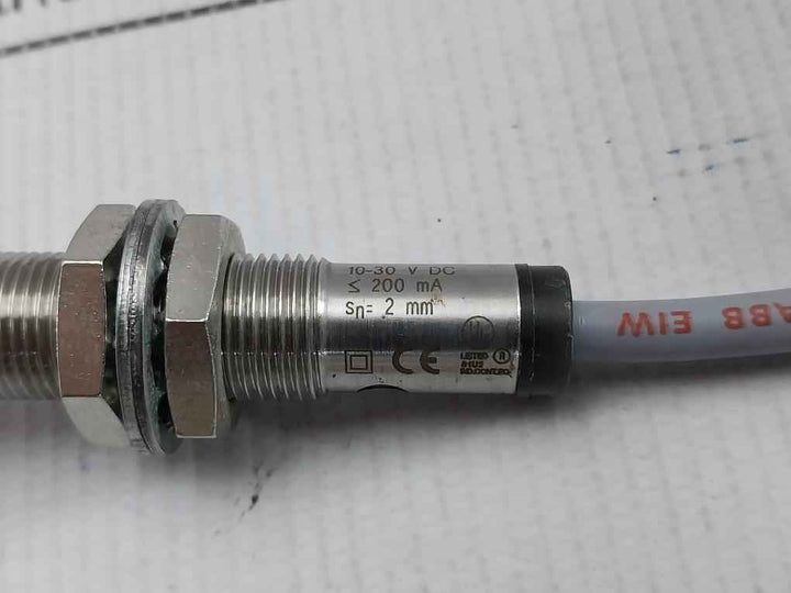 Balluff Bes 516-325-bo-c Inductive Proximity Sensor With 3M Cable 10–30V Dc