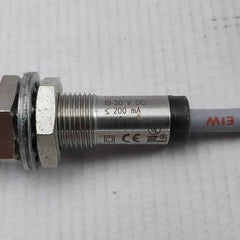 Balluff Bes 516-325-bo-c Inductive Proximity Sensor With 3M Cable 10–30V Dc