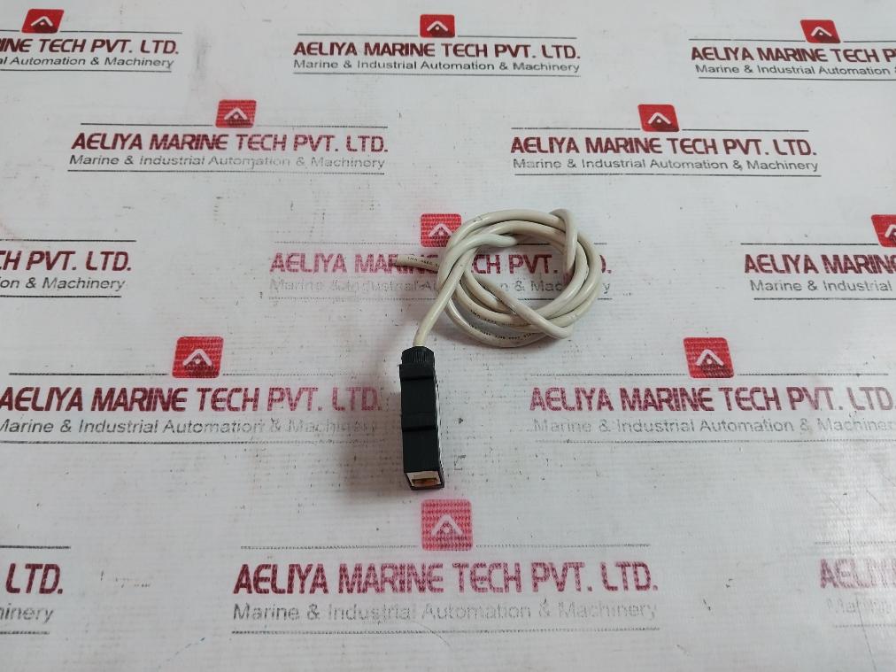 Balluff Bls 15K-r-g5 Photoelectric Sensor 10-30V Dc 5M 0501