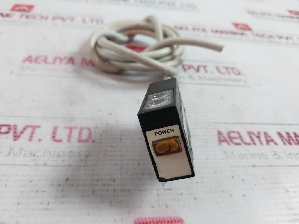 Balluff Bls 15K-r-g5 Photoelectric Sensor 10-30V Dc 5M 0501