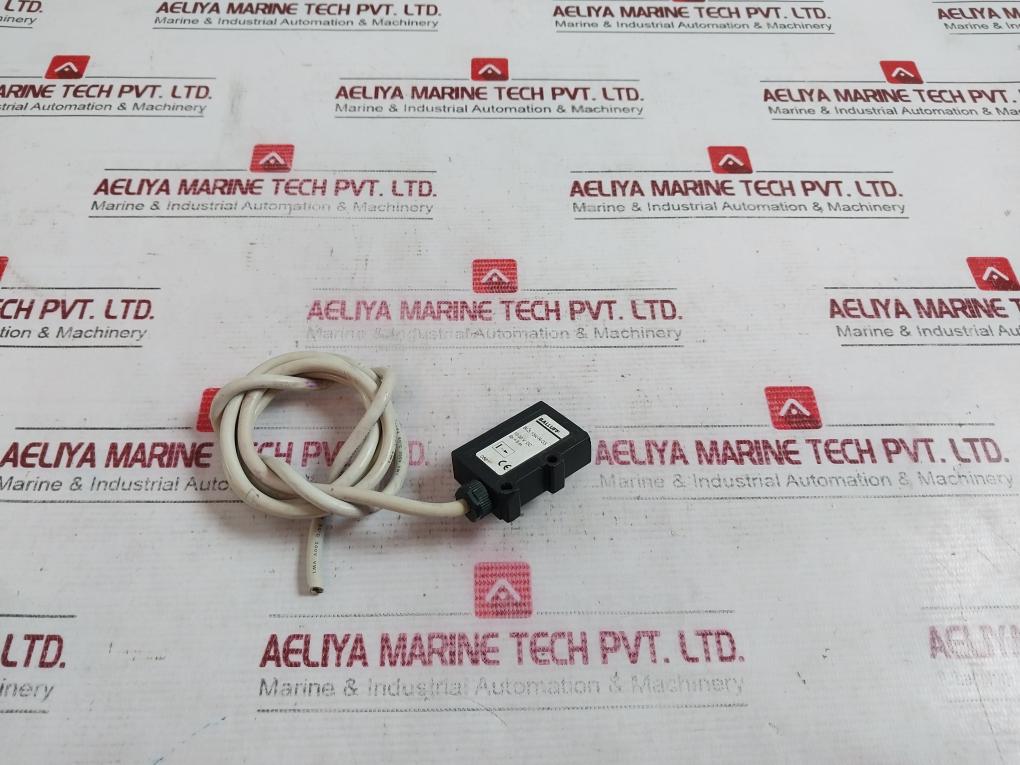 Balluff Bls 15K-r-g5 Photoelectric Sensor 10-30V Dc 5M 0501