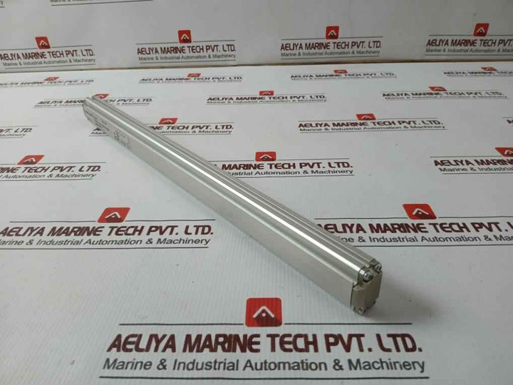 Balluff Btl Pf1400-0300-c12Nl3A0-000S04 Linear Position Transducer 18-30V Dc