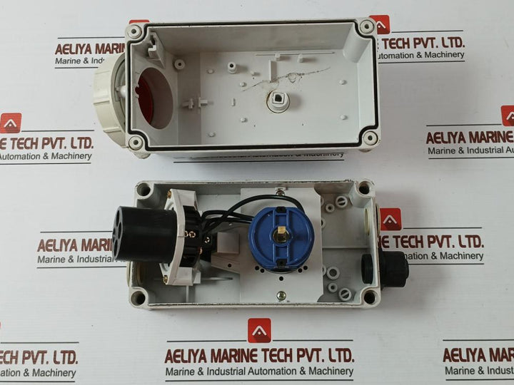 Bals 16044 Interlock Industrial Socket 32-6H/400-415~ 3P+