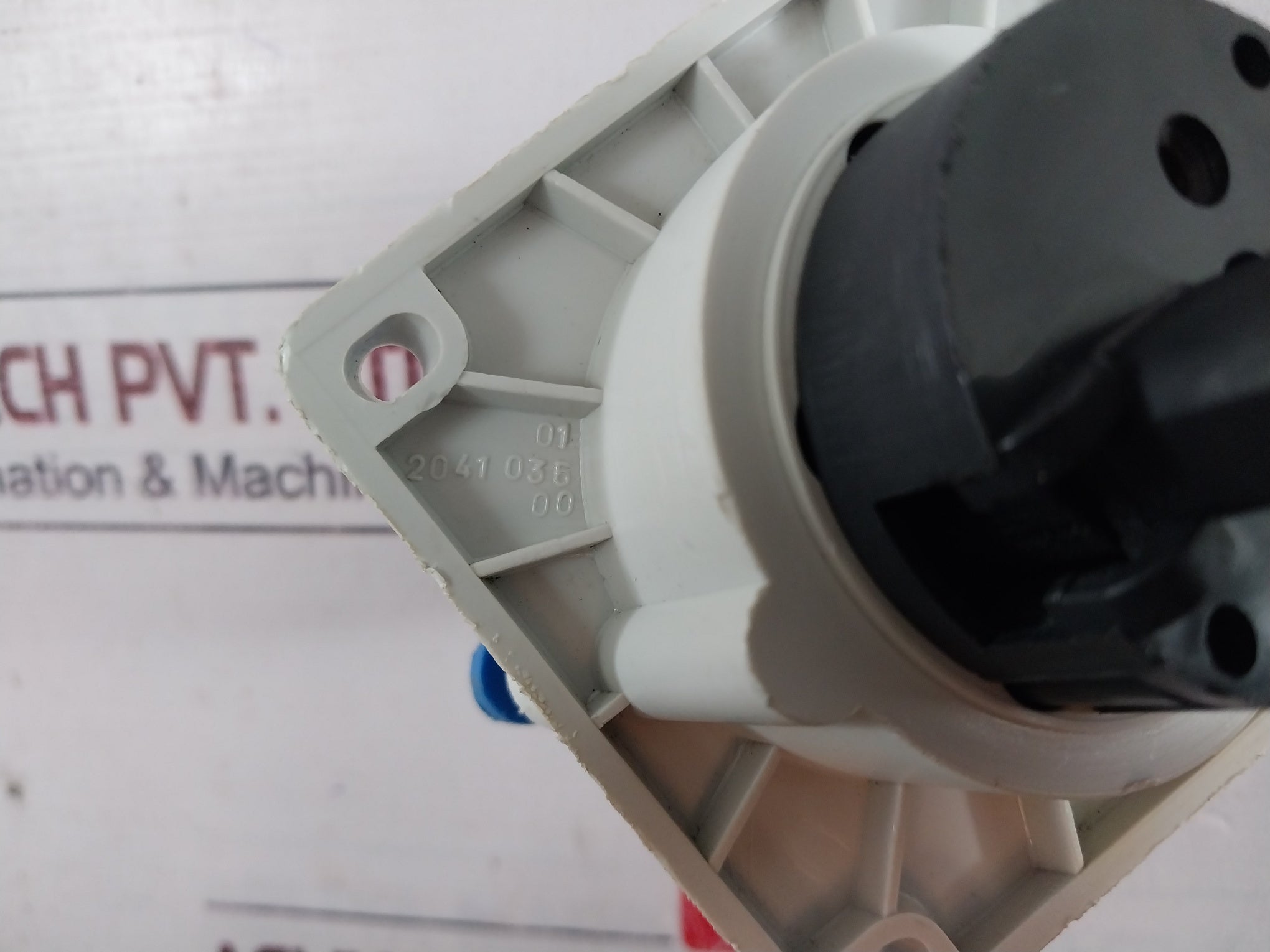 Bals Cee Norm 32-6H/200-250 Ac Plug 12310 Ip44