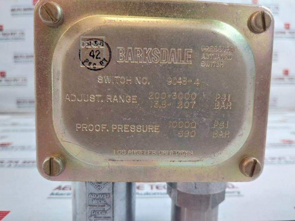 Barksdale 9048-4 Pressure Actuated Switch 690 Bar