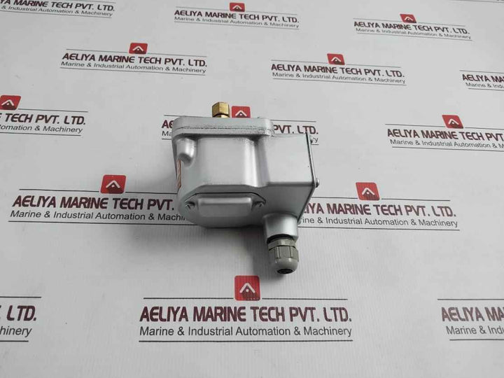 Barksdale D2T-h18 Pressure Switch 4 Bar Ac.480V/3A