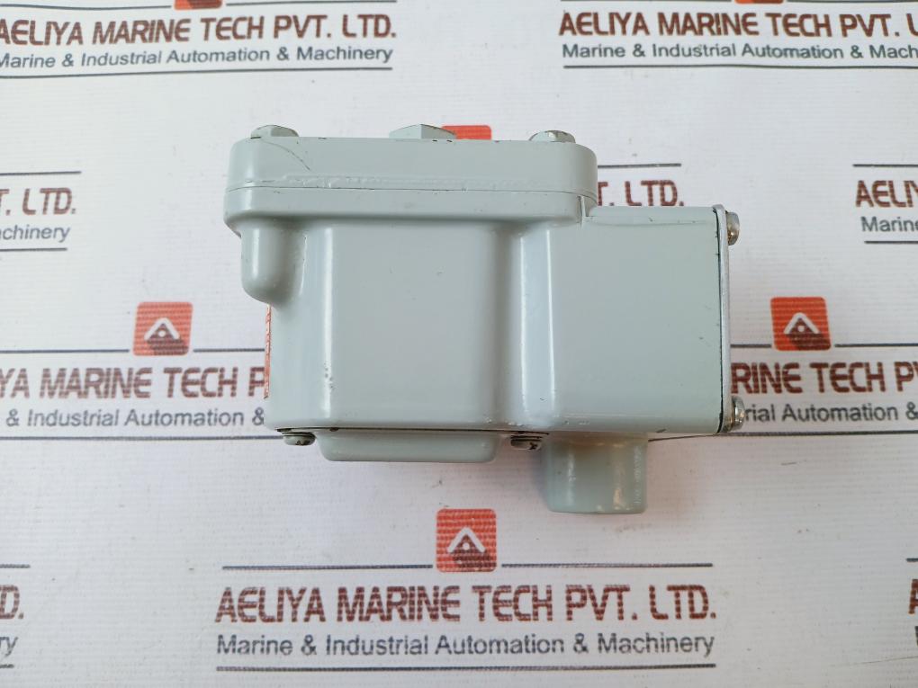 Barksdale D2T-H18SS Pressure Switch D2T-0057