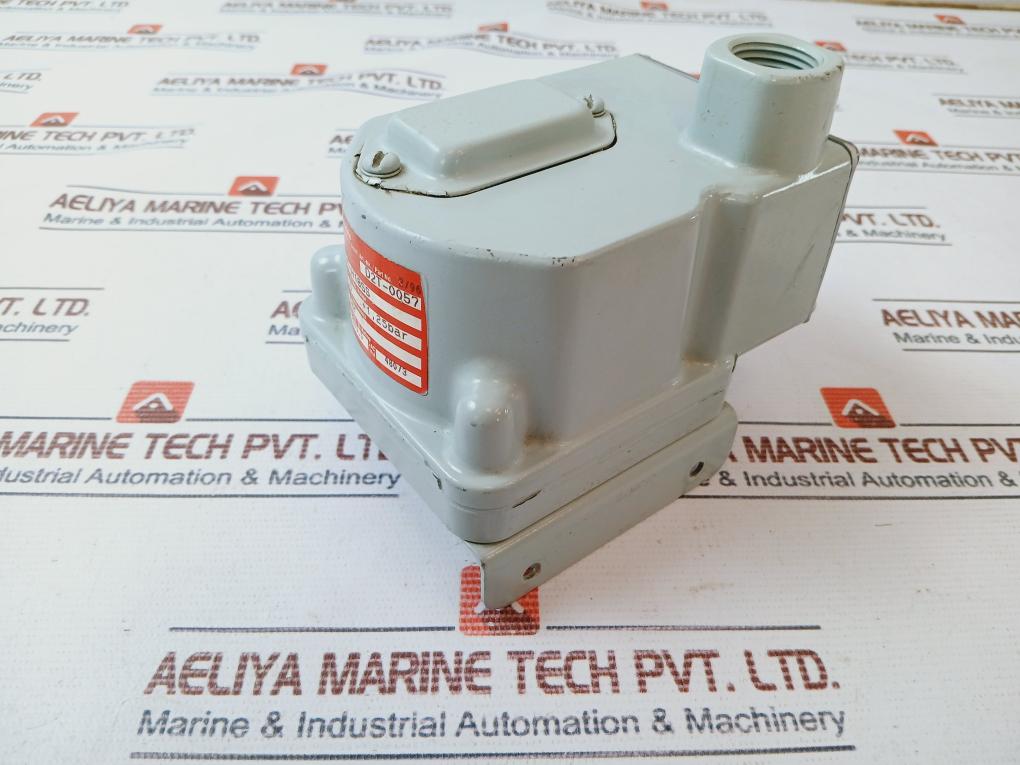 Barksdale D2T-H18SS Pressure Switch D2T-0057